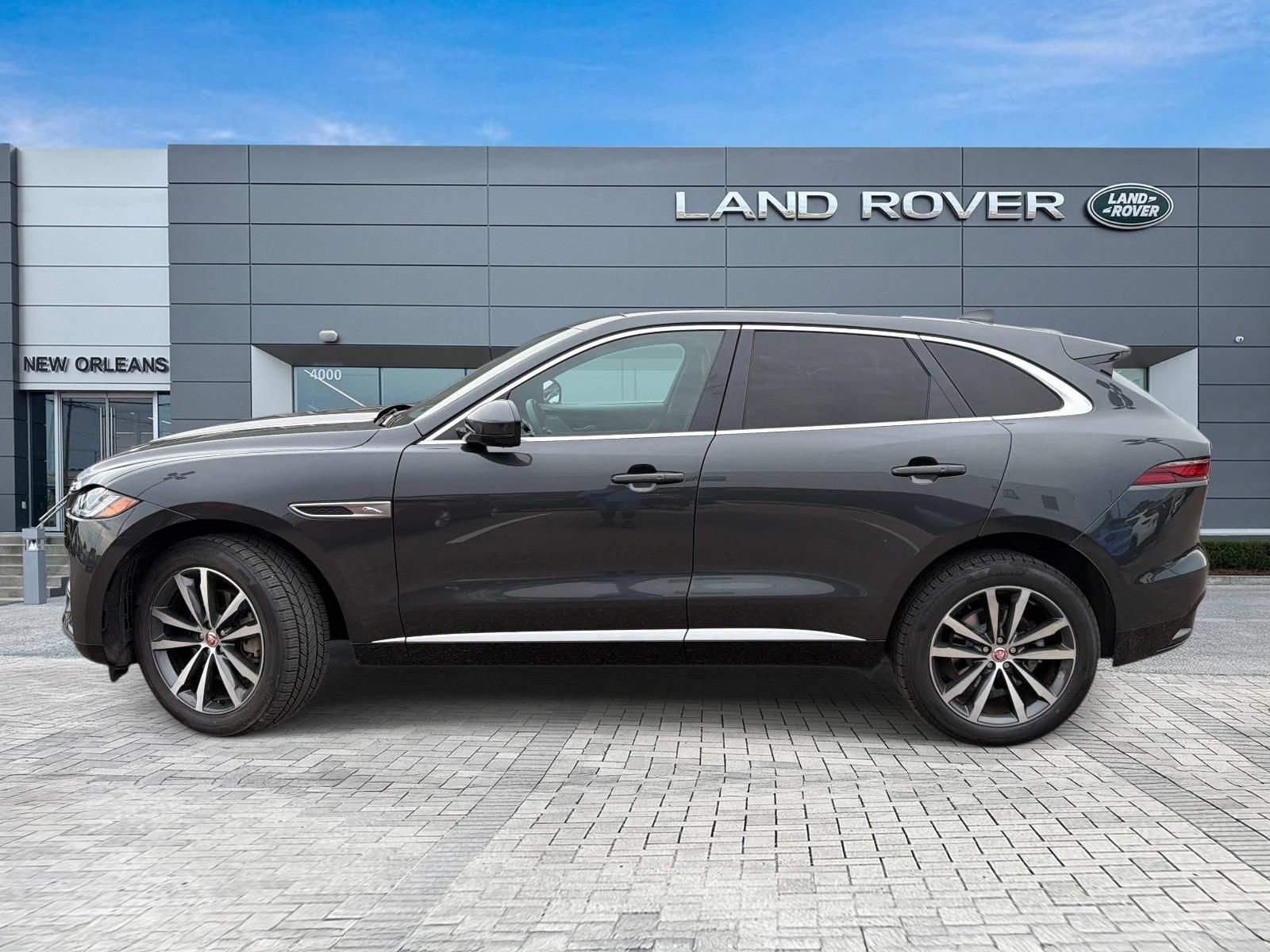 Used 2023 Jaguar F-PACE S AWD/4WD image 2