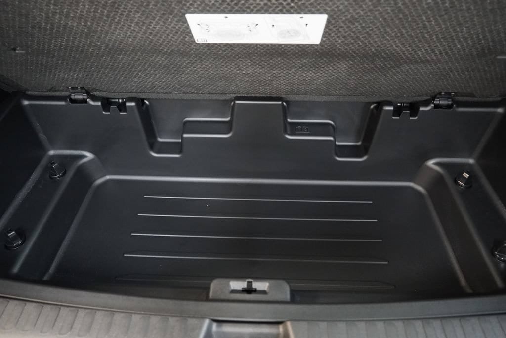New 2026 Chevrolet Traverse RS w/ LPO, Floor Liner Package AWD/4WD image 11