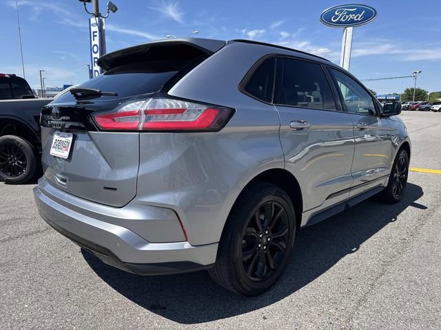 Used 2022 Ford Edge SE w/ Black Appearance Package AWD/4WD image 5