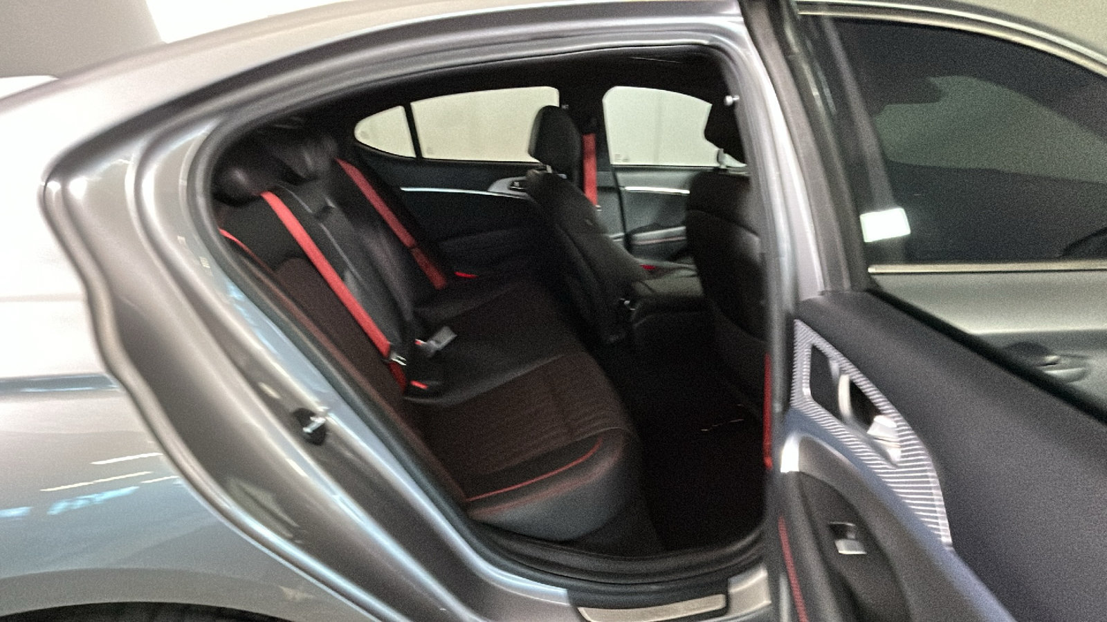 Used 2023 Genesis G70 2.0T w/ Sport Prestige Package RWD image 35