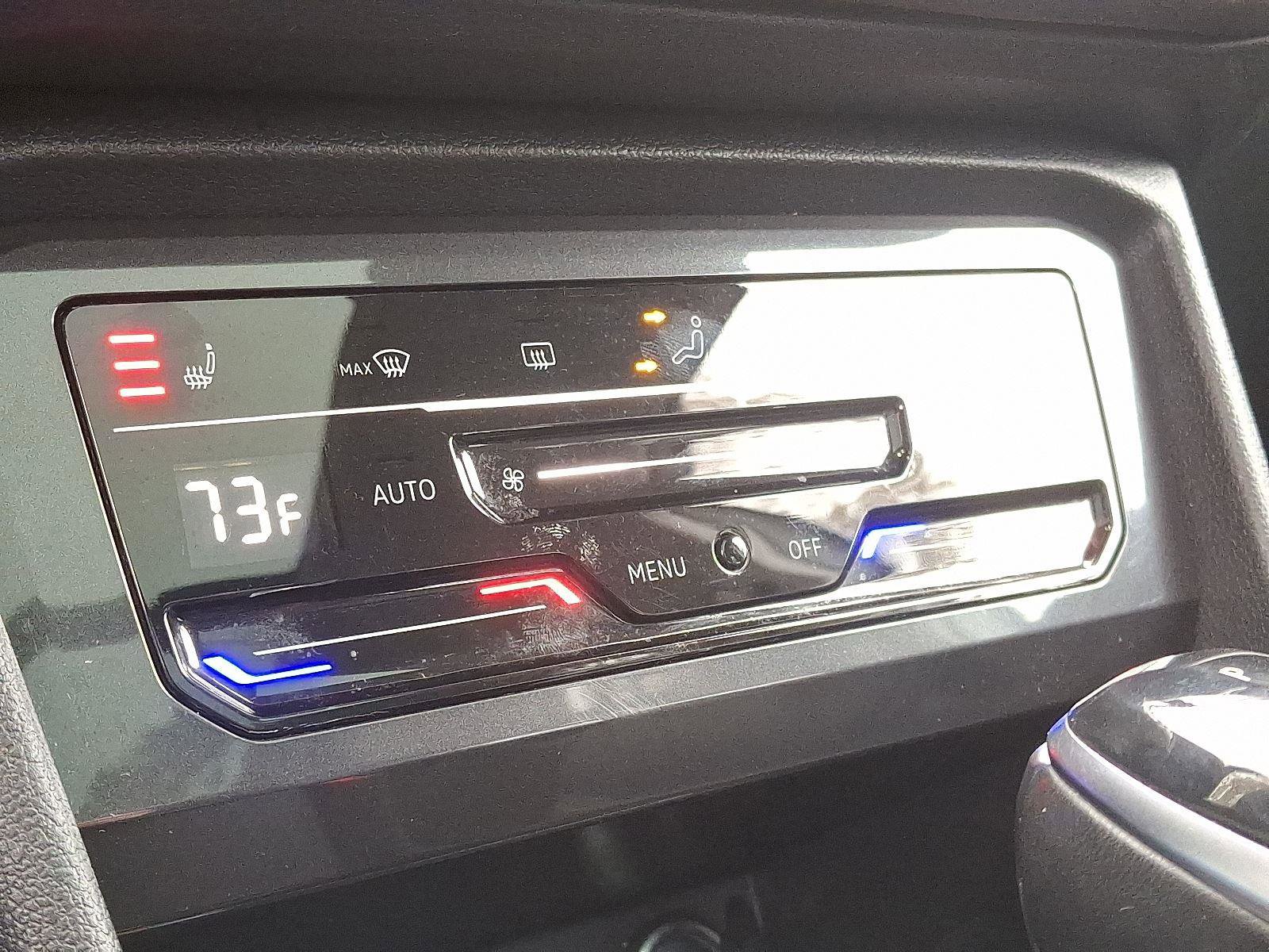 Used 2022 Volkswagen Tiguan SE w/ Panoramic Sunroof Package image 16