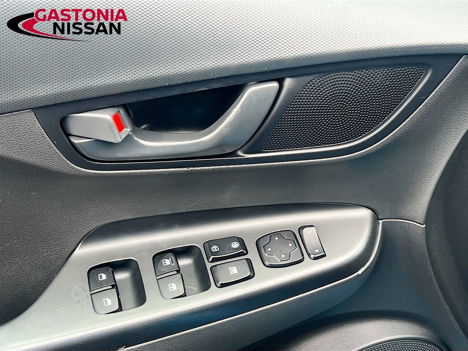 Used 2023 Hyundai Kona SEL image 22