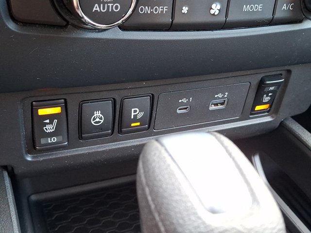 Used 2026 Nissan Frontier SV w/ All-Weather Content Package AWD/4WD image 29