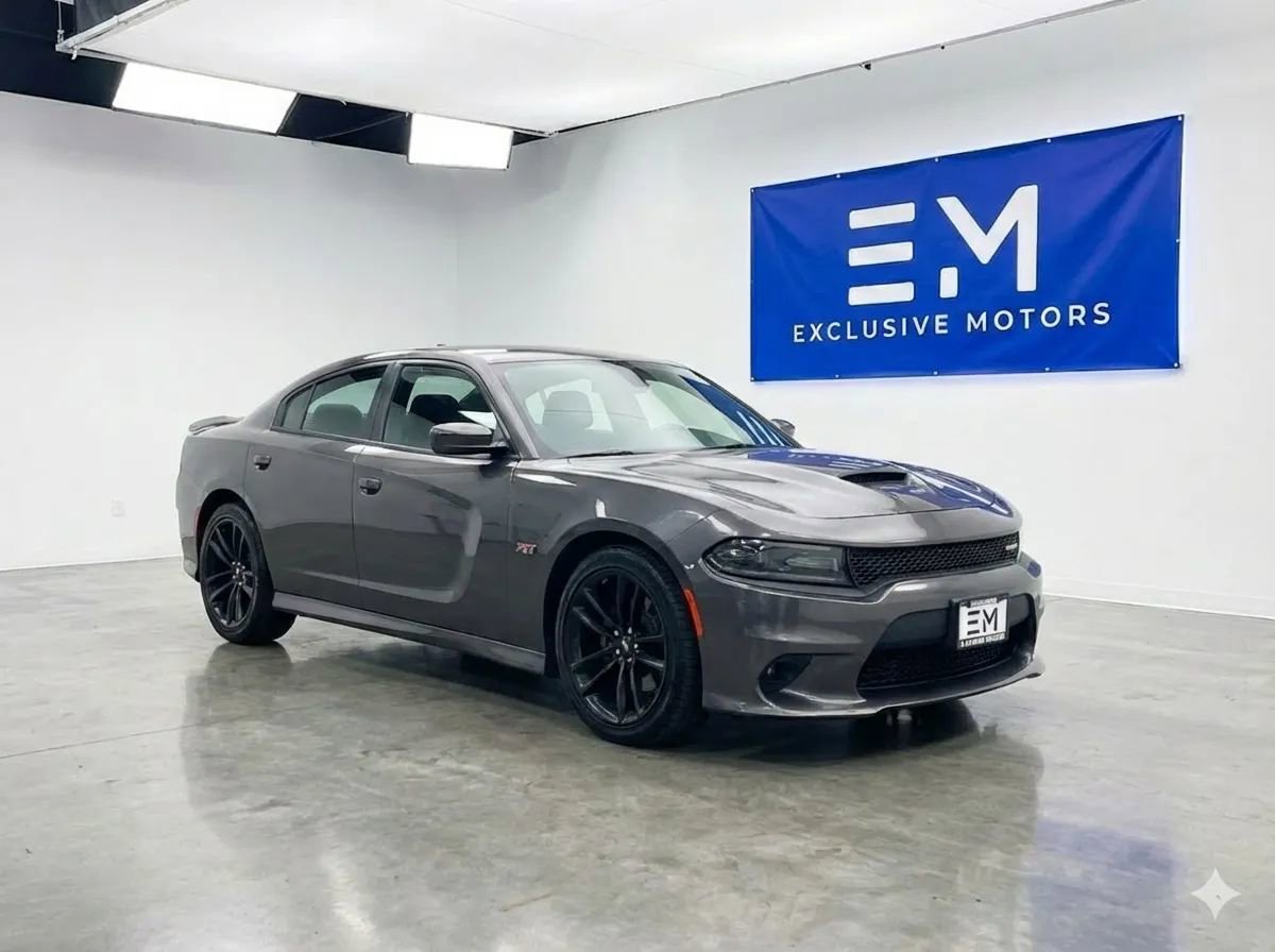 Used 2019 Dodge Charger Scat Pack image 1
