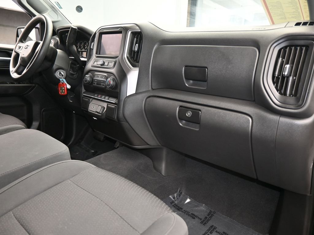 Used 2020 Chevrolet Silverado 1500 Custom w/ Custom Value Package image 39