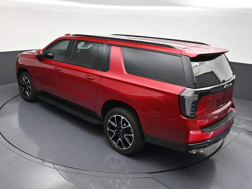 Used 2026 Chevrolet Suburban RST w/ Comfort Package image 19