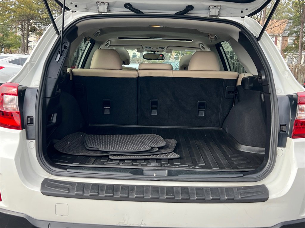 Used 2015 Subaru Outback 3.6R Limited image 14