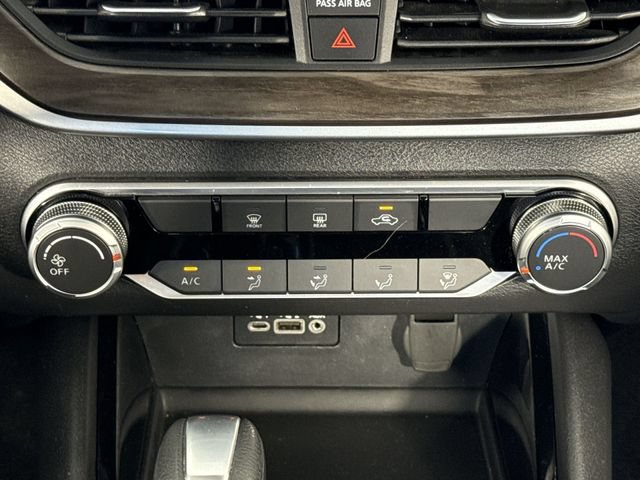 Used 2024 Nissan Altima 2.5 SV FWD image 19