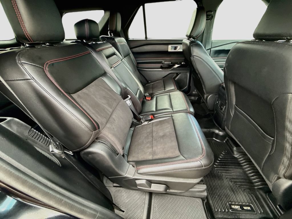 Used 2022 Ford Explorer ST-Line w/ Class IV Trailer Tow Package AWD/4WD image 32