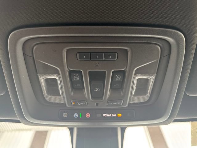 Used 2022 GMC Sierra 2500 Denali w/ Denali Ultimate Package AWD/4WD image 24
