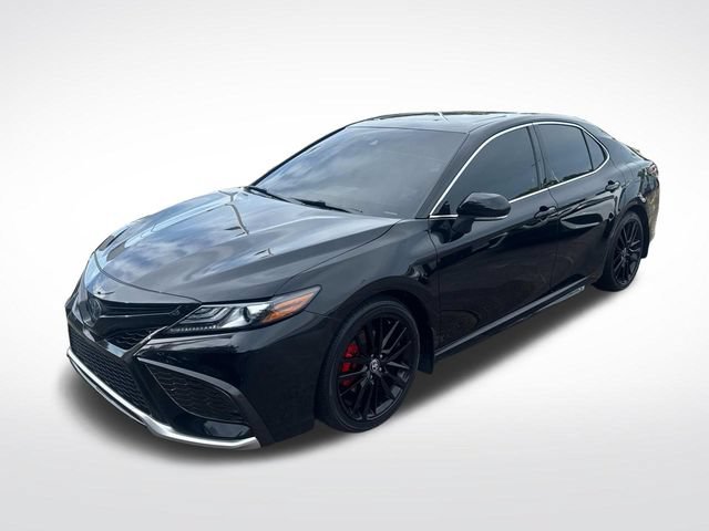 Used 2023 Toyota Camry XSE w/ Cold Weather Package FWD image 3