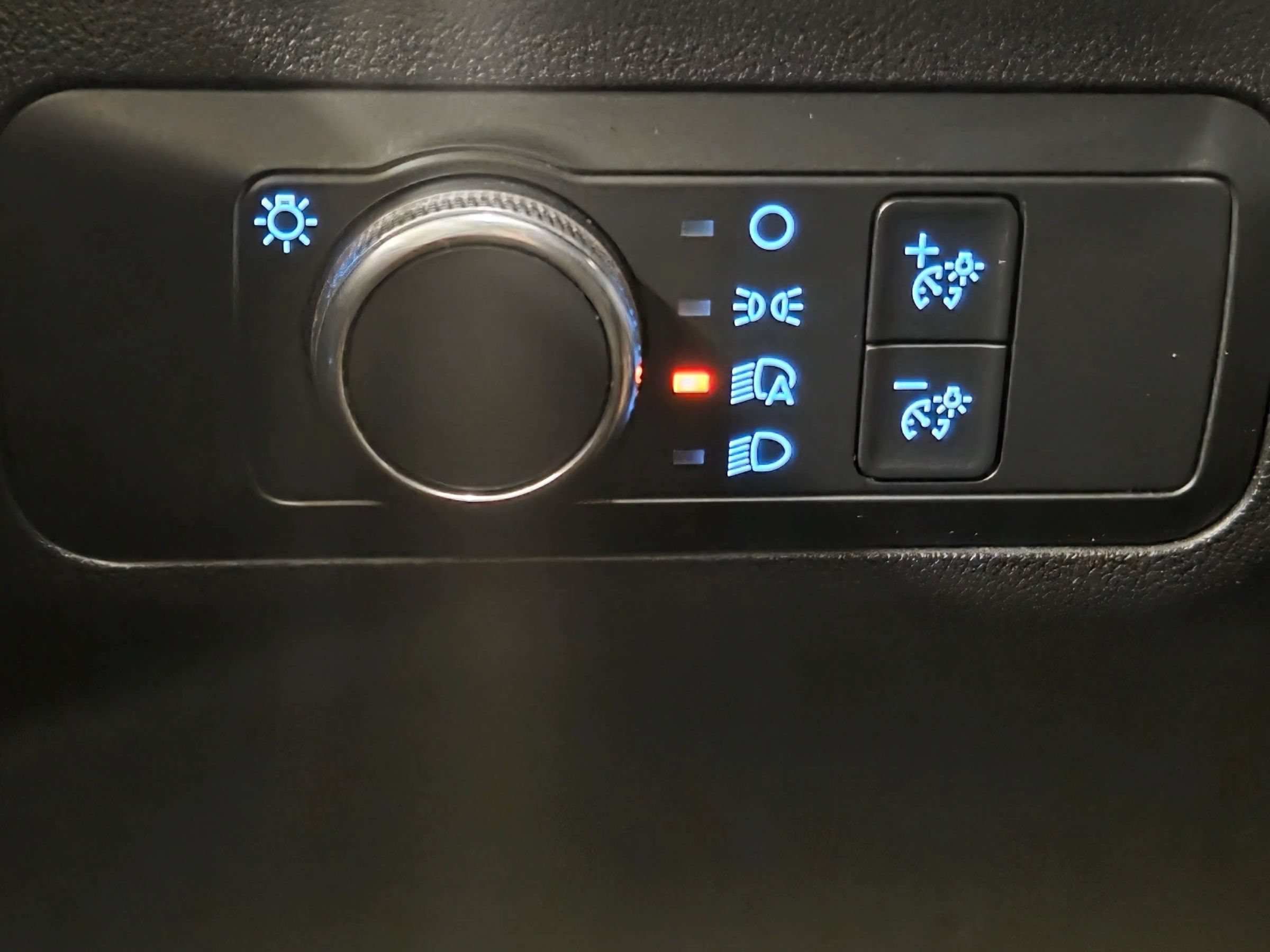 Used 2020 Ford Escape S FWD image 23