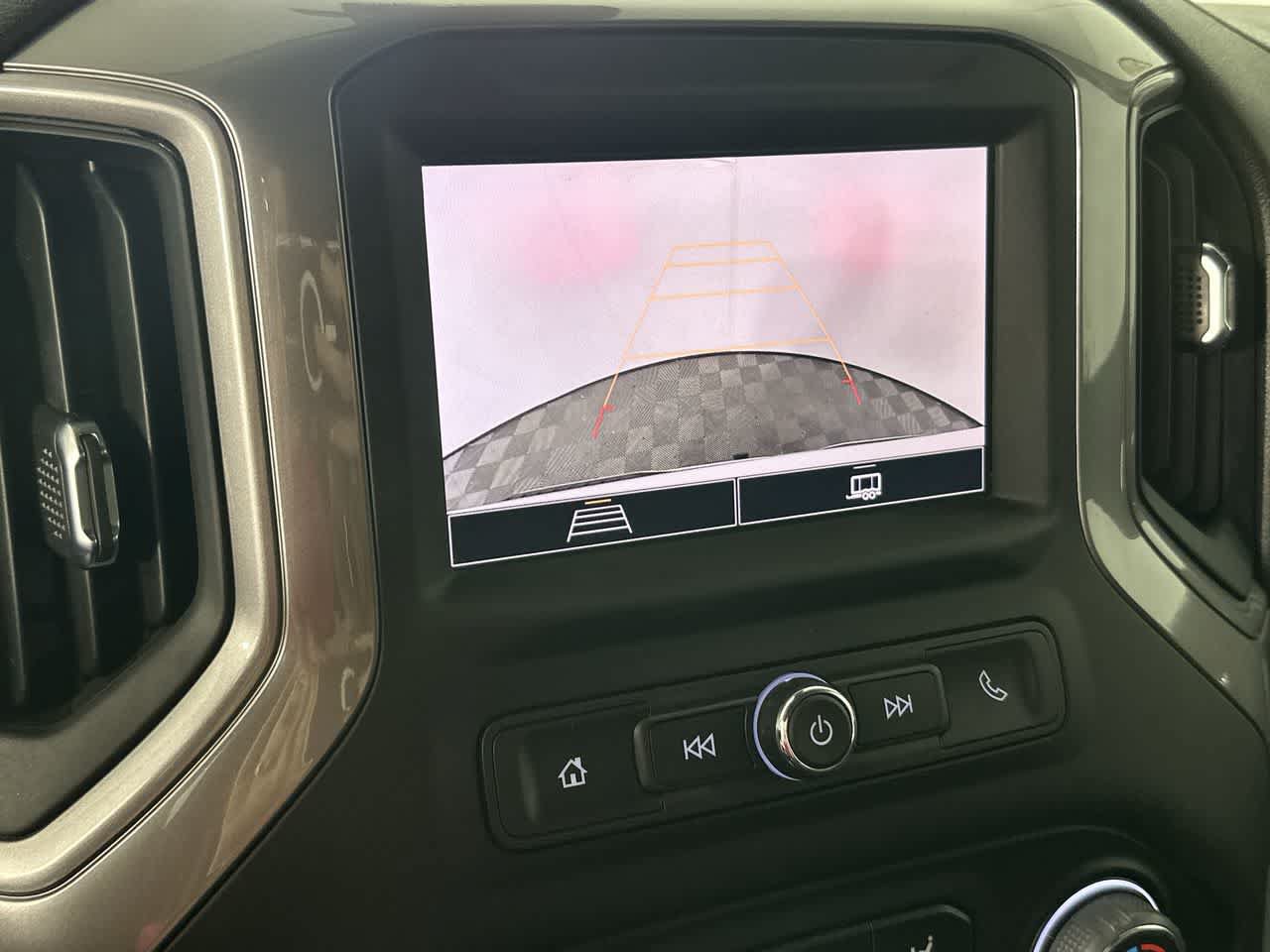 Used 2022 Chevrolet Silverado 1500 Custom AWD/4WD image 17