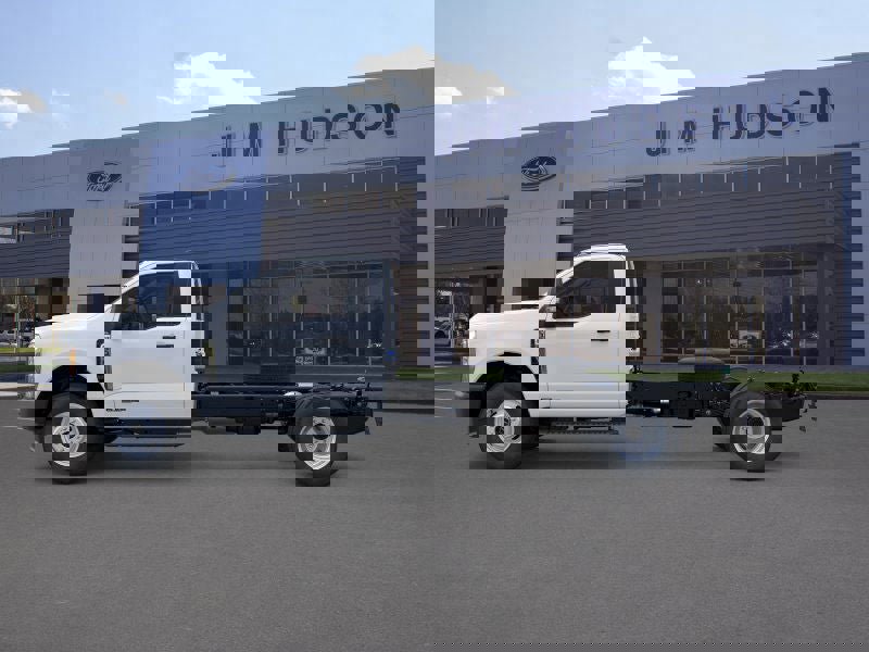 New 2026 Ford F350 XL image 3