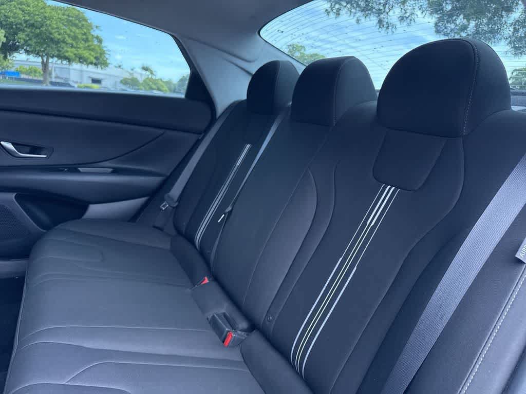 Used 2024 Hyundai Elantra SEL FWD image 22