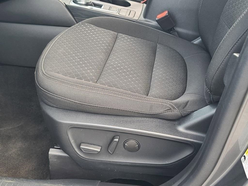 Used 2024 Ford Escape Active image 14