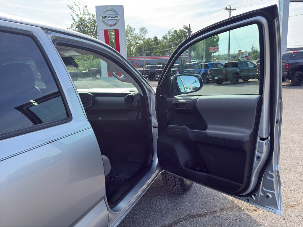 Used 2023 Toyota Tacoma SR image 18