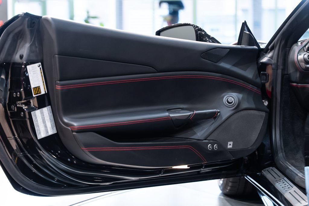 Certified 2019 Ferrari 488 Spider RWD image 22