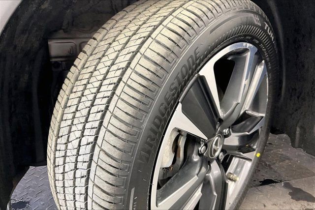 Used 2023 Lexus UX 250h FWD w/ Accessory Package (Z2) image 33