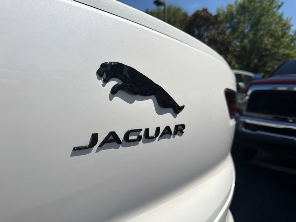 Certified 2024 Jaguar I-PACE R-Dynamic HSE AWD/4WD image 13