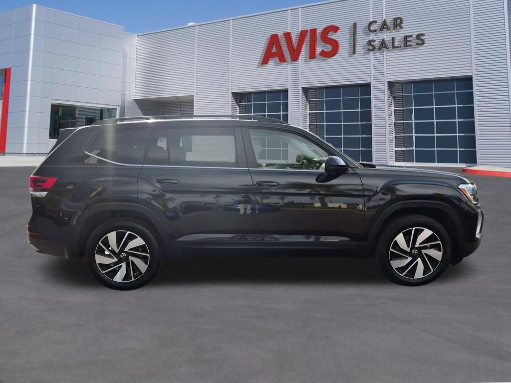 Used 2025 Volkswagen Atlas SE FWD image 5