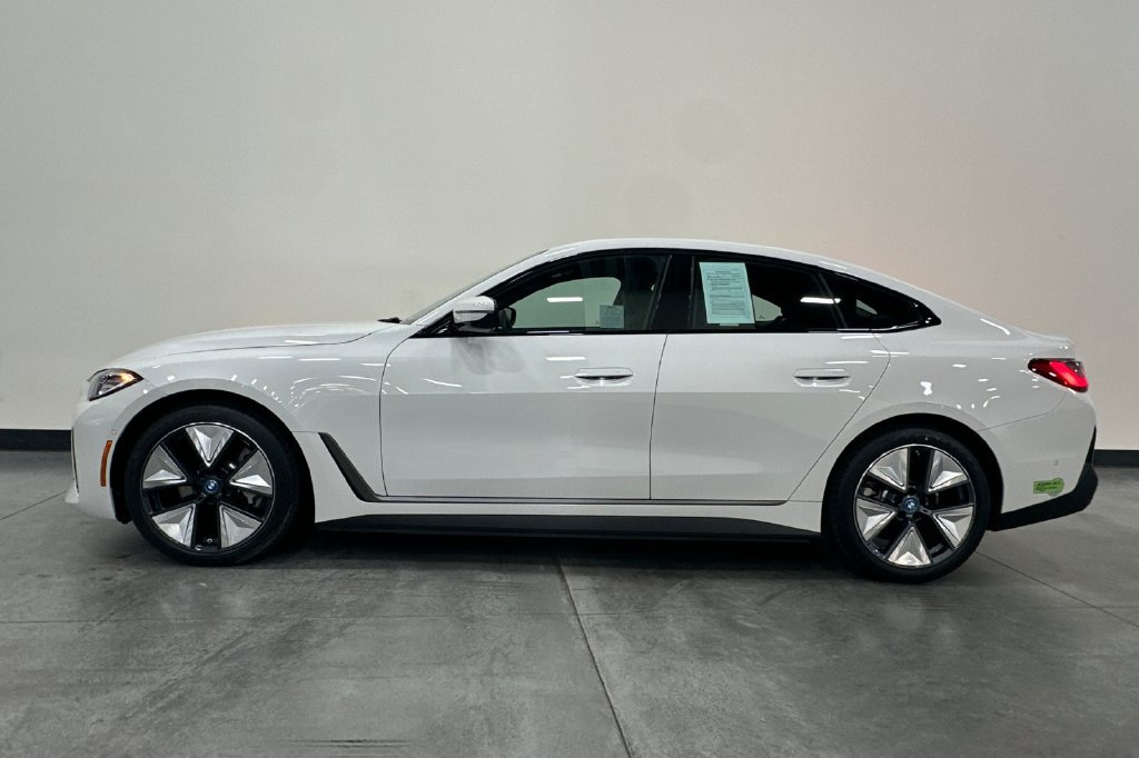 Used 2023 BMW i4 eDrive40 w/ Premium Package RWD image 7