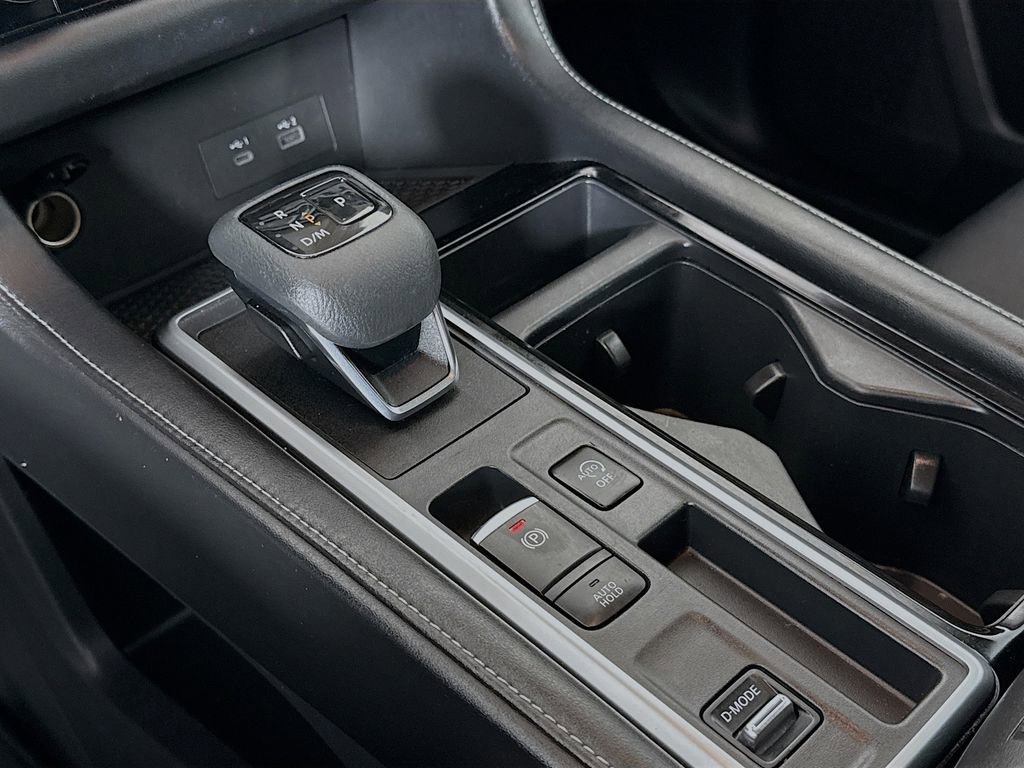 Used 2022 Nissan Pathfinder SV image 18