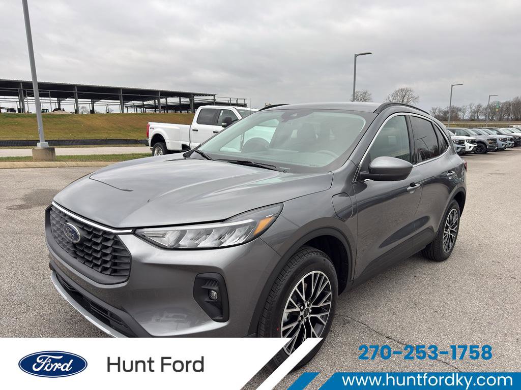 New 2026 Ford Escape SE w/ Class II Trailer Tow Package image 1