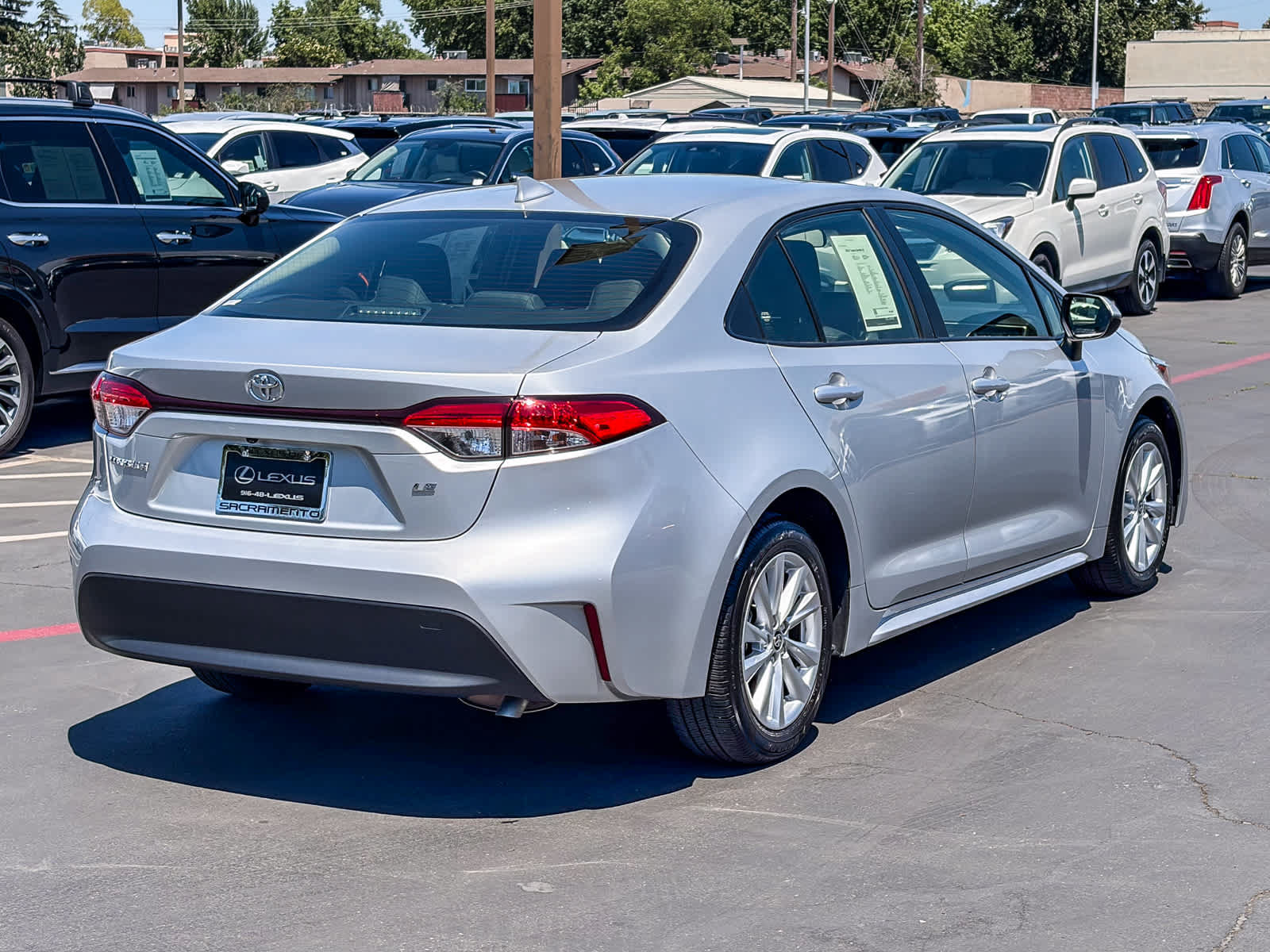 Used 2023 Toyota Corolla LE w/ LE Premium Package FWD image 4