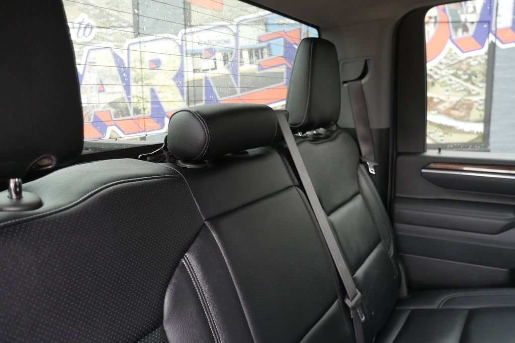 Used 2025 Chevrolet Silverado 2500 LT w/ Safety Package AWD/4WD image 15