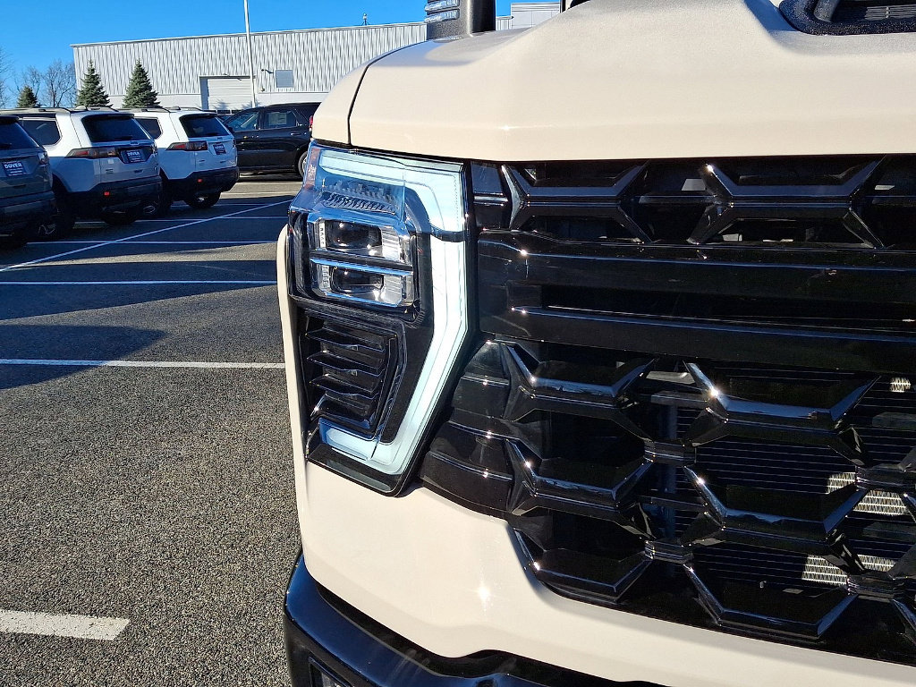 Used 2026 Chevrolet Silverado 2500 ZR2 w/ LPO, Dark Essentials Package image 27