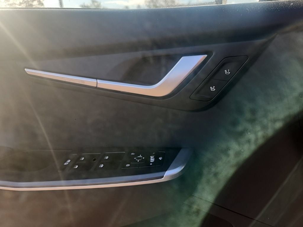 Certified 2024 Kia EV6 Light RWD image 26