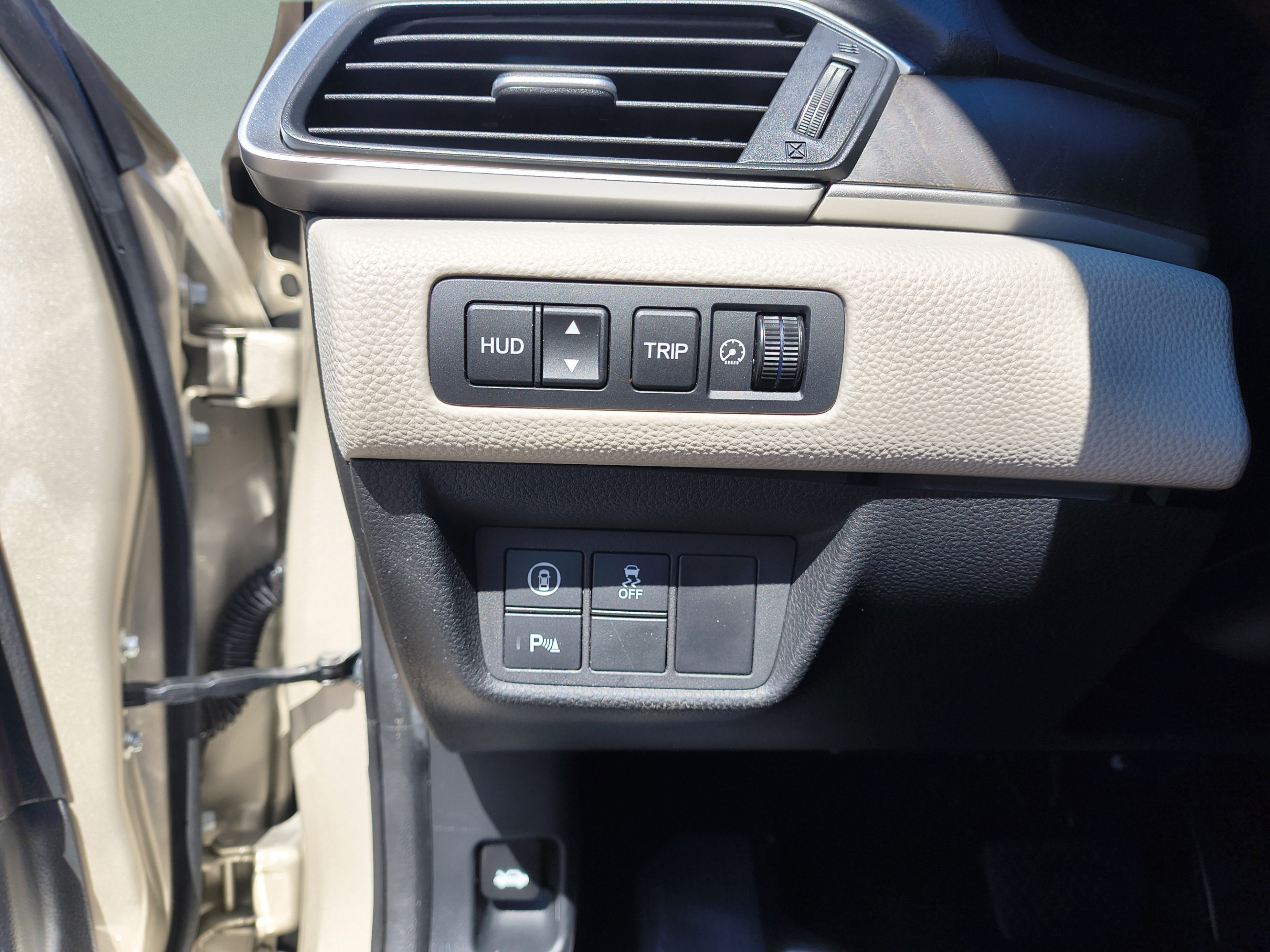 Used 2018 Honda Accord Touring image 26
