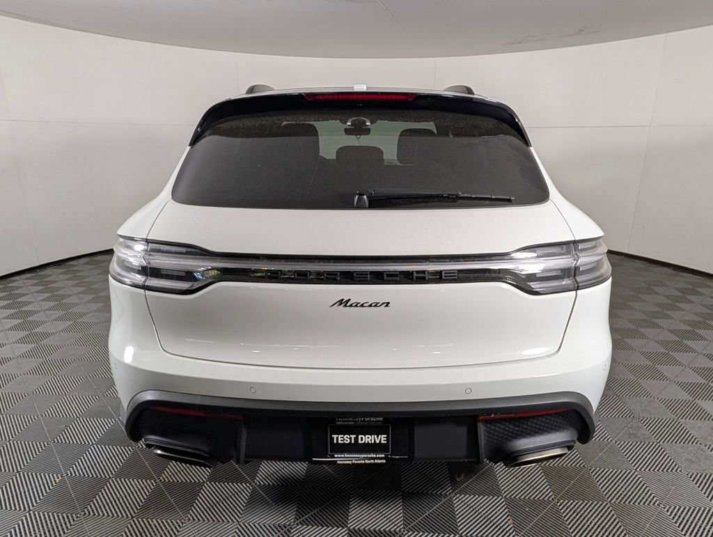 New 2026 Porsche Macan image 6