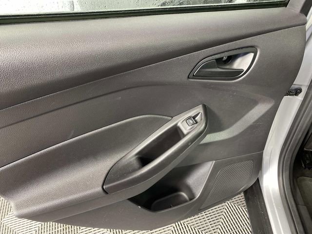 Used 2012 Ford Focus SE image 25