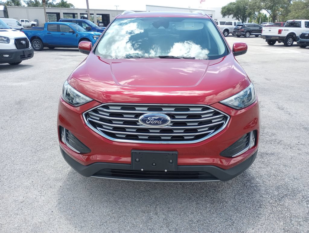Used 2022 Ford Edge SEL w/ Convenience Package AWD/4WD image 2