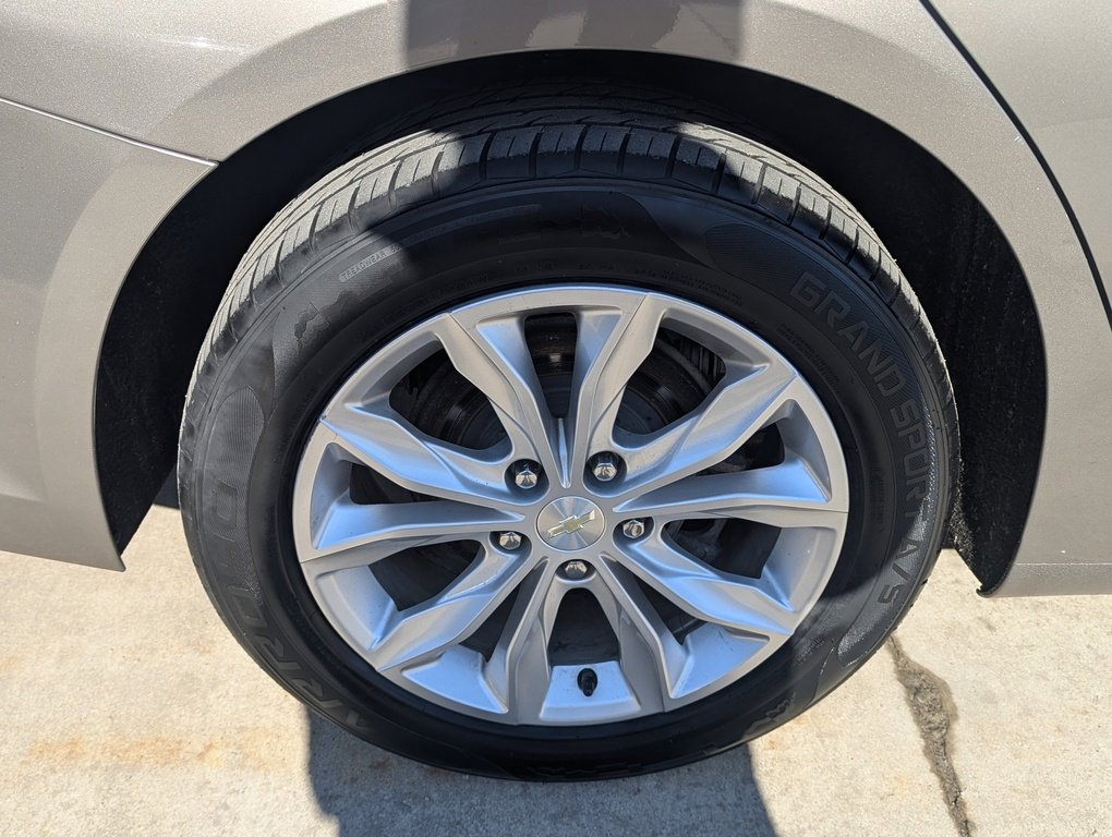 Used 2020 Chevrolet Malibu LT image 18