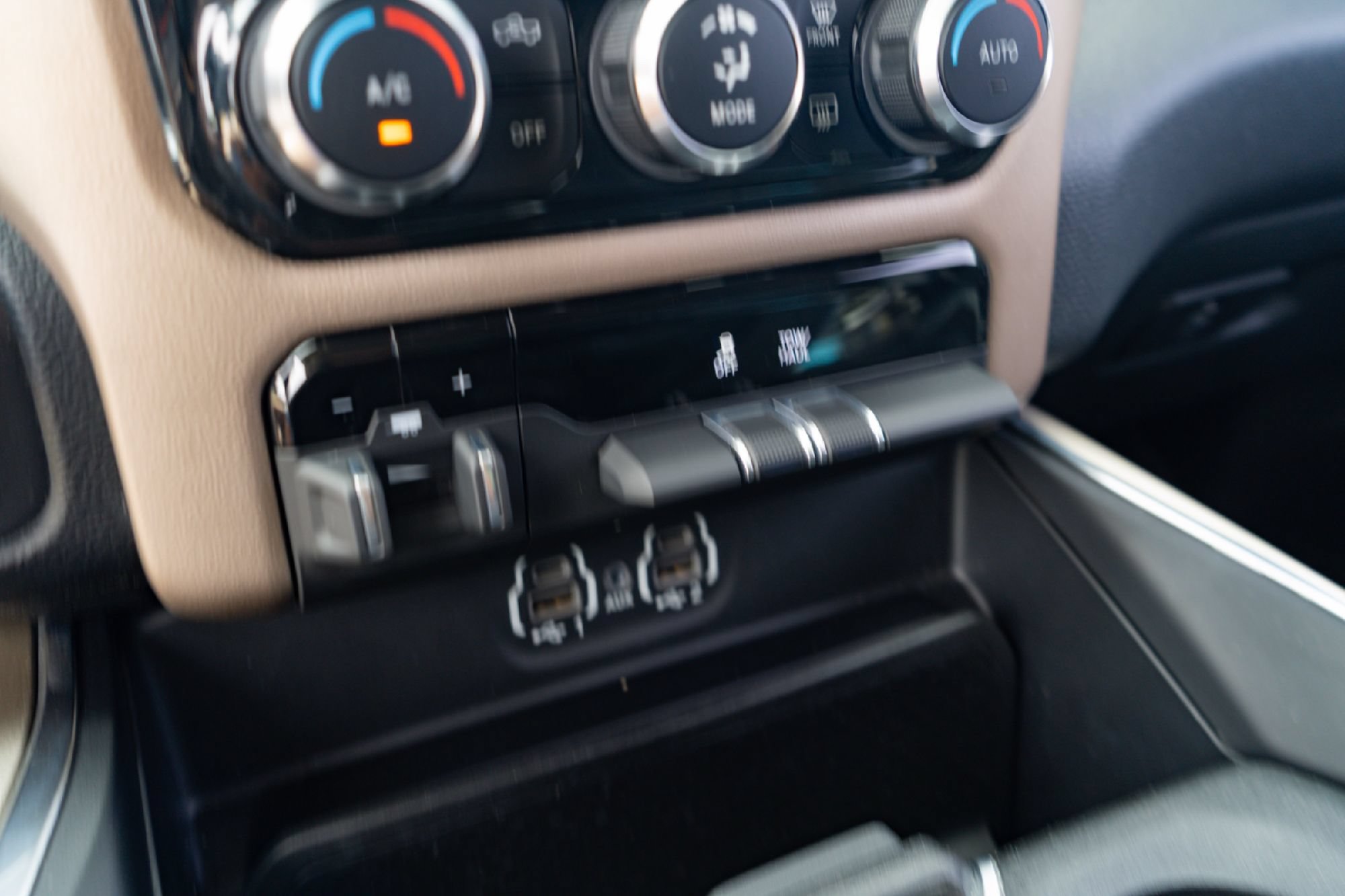 Used 2022 RAM 1500 Laramie AWD/4WD image 15