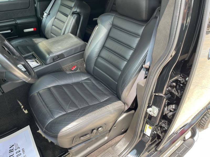 Used 2005 HUMMER H2 w/ Preferred Equipment Group AWD/4WD image 29
