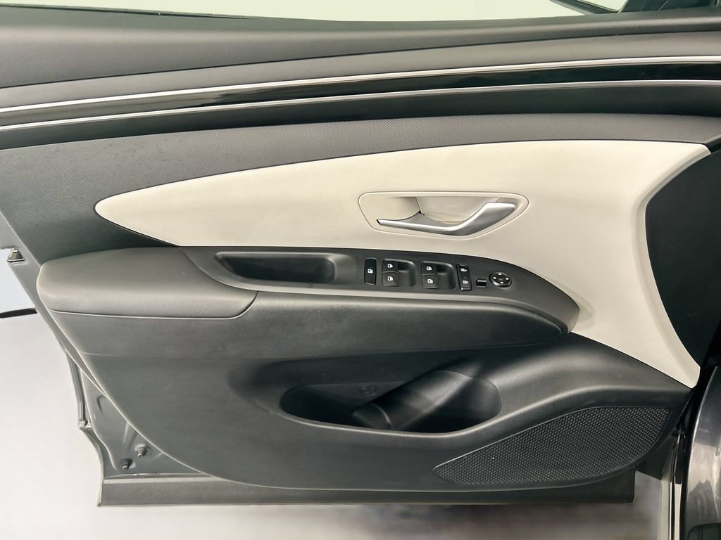Used 2023 Hyundai Tucson SEL FWD image 22
