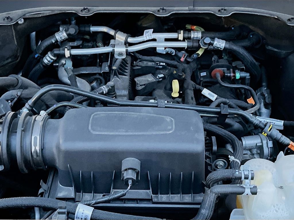 Used 2022 Ford Explorer XLT image 31