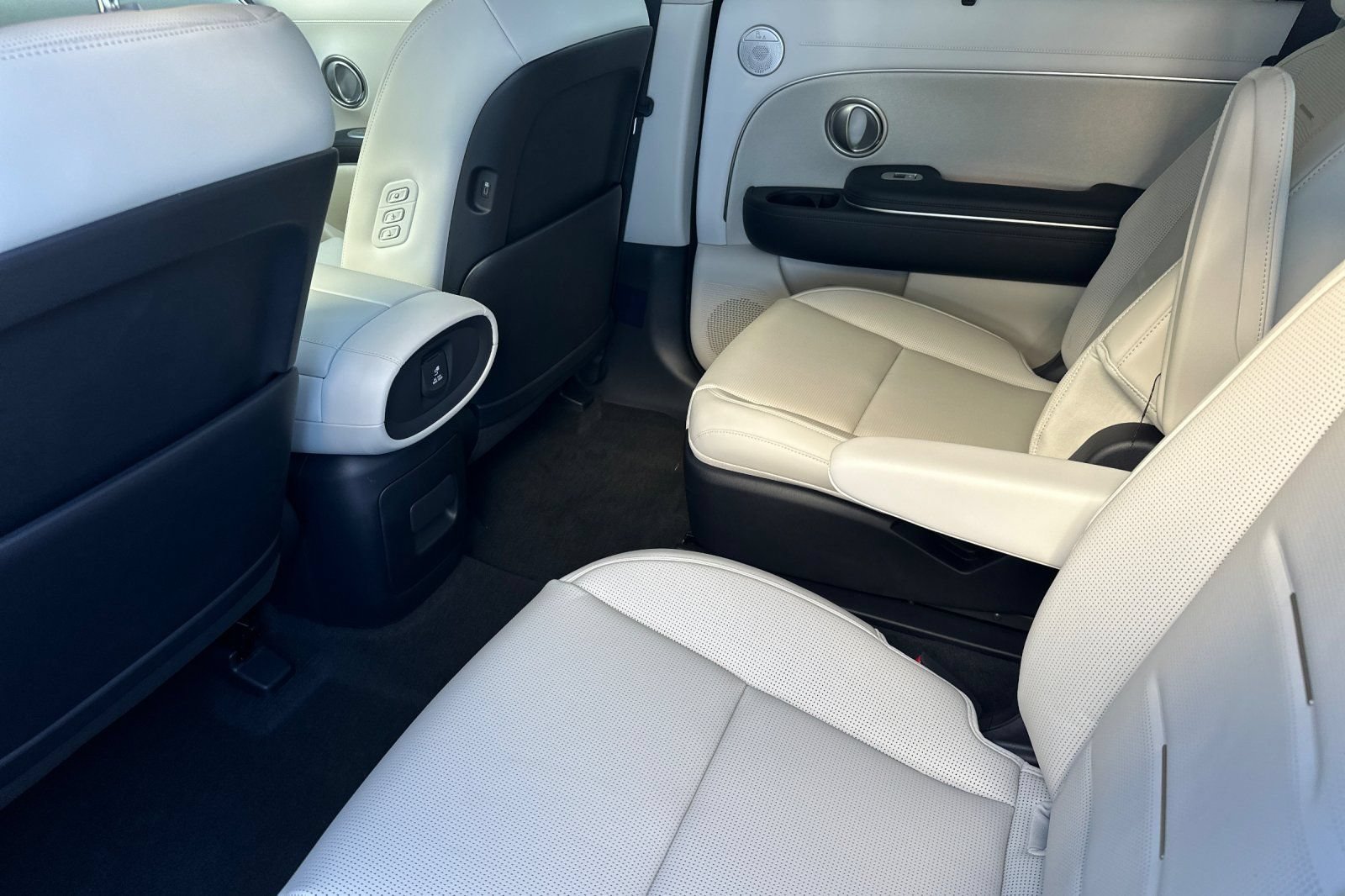 New 2026 Hyundai Palisade Calligraphy AWD/4WD image 13