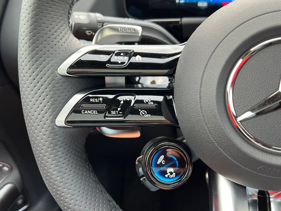 New 2025 Mercedes-Benz GLA 35 AMG 4MATIC image 22
