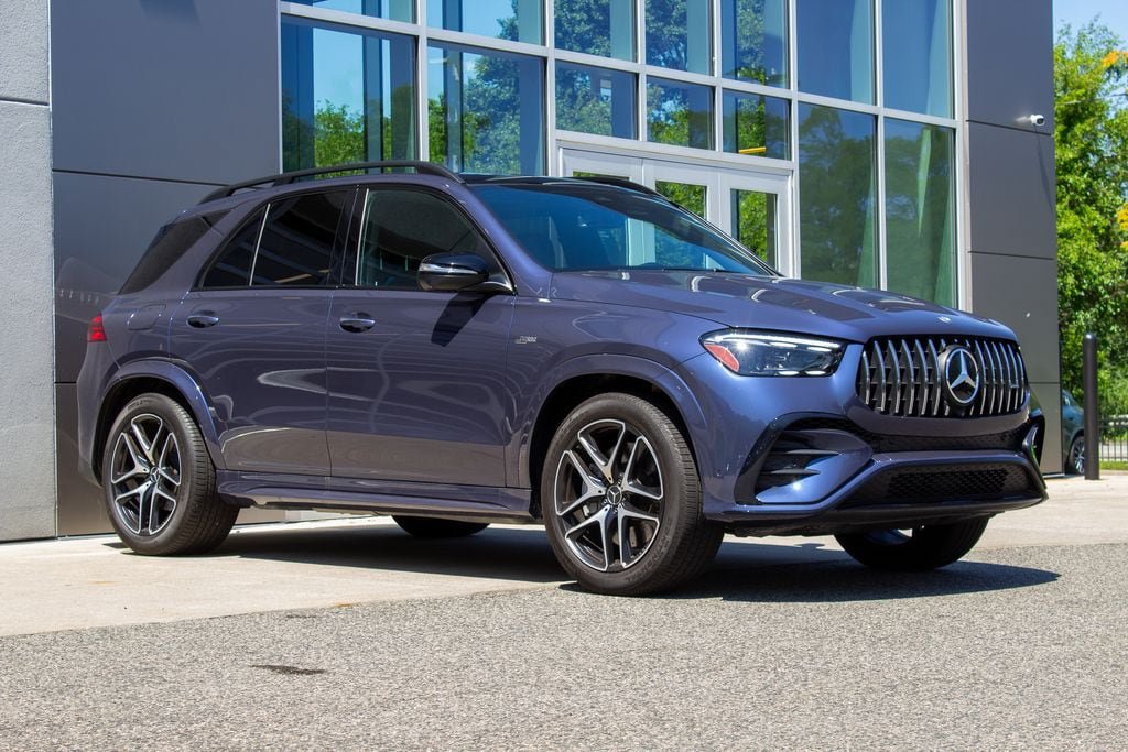 Used 2025 Mercedes-Benz GLE 53 AMG 4MATIC image 3