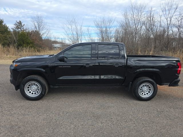 Used 2024 Chevrolet Colorado W/T w/ WT Convenience Package image 2