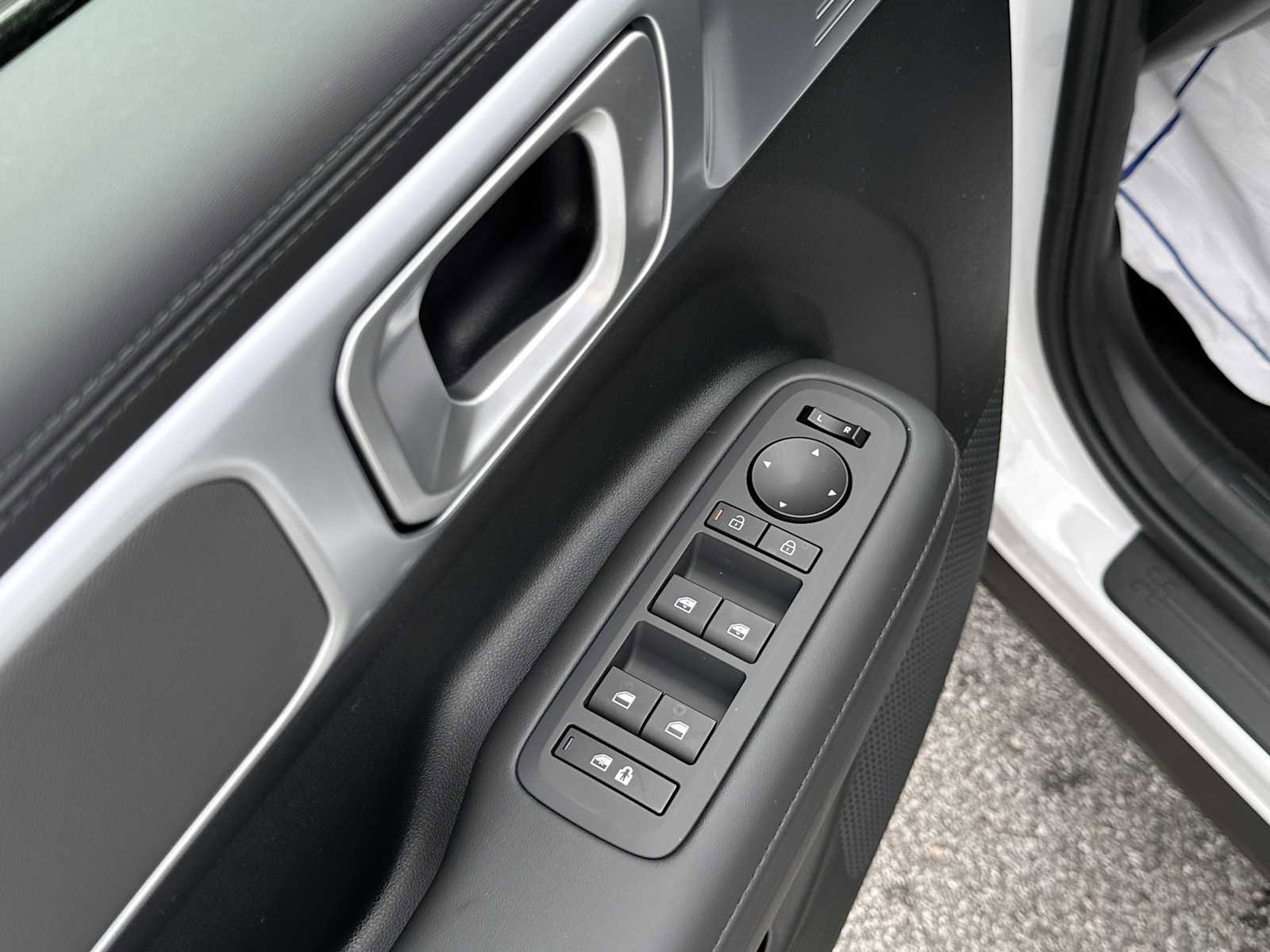 New 2026 Hyundai Santa Fe SEL FWD image 15