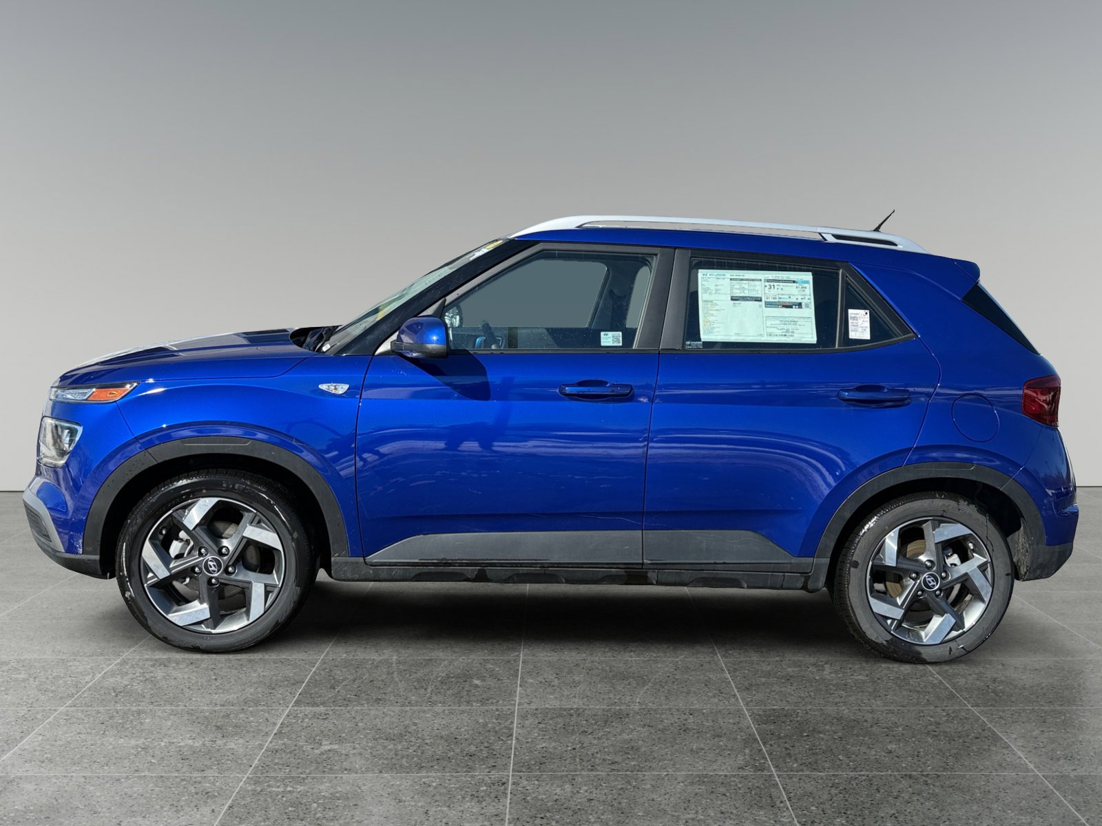 New 2025 Hyundai Venue SEL image 2