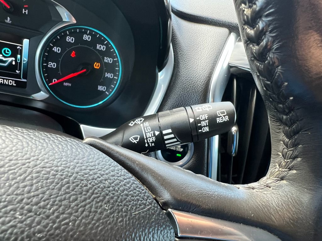 Used 2019 Chevrolet Traverse LT image 23