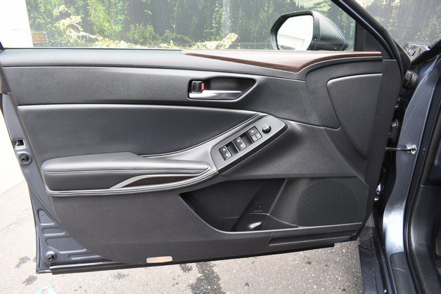 Certified 2019 Toyota Avalon XLE w/ Moonroof Package FWD image 13