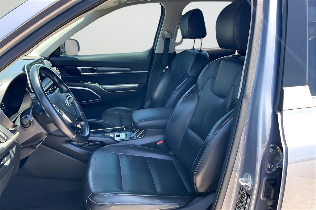 Used 2021 Kia Telluride S FWD image 18